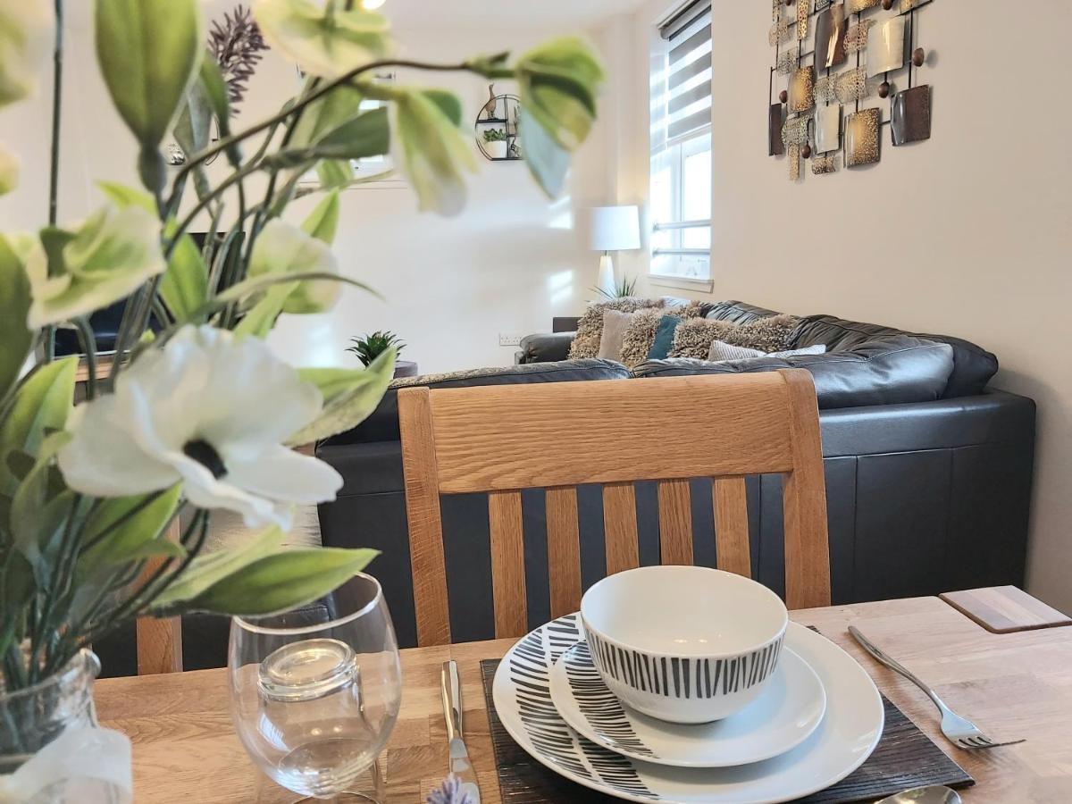 Inverness City Centre Apartment With Elevator And Google Chromecast Exterior photo